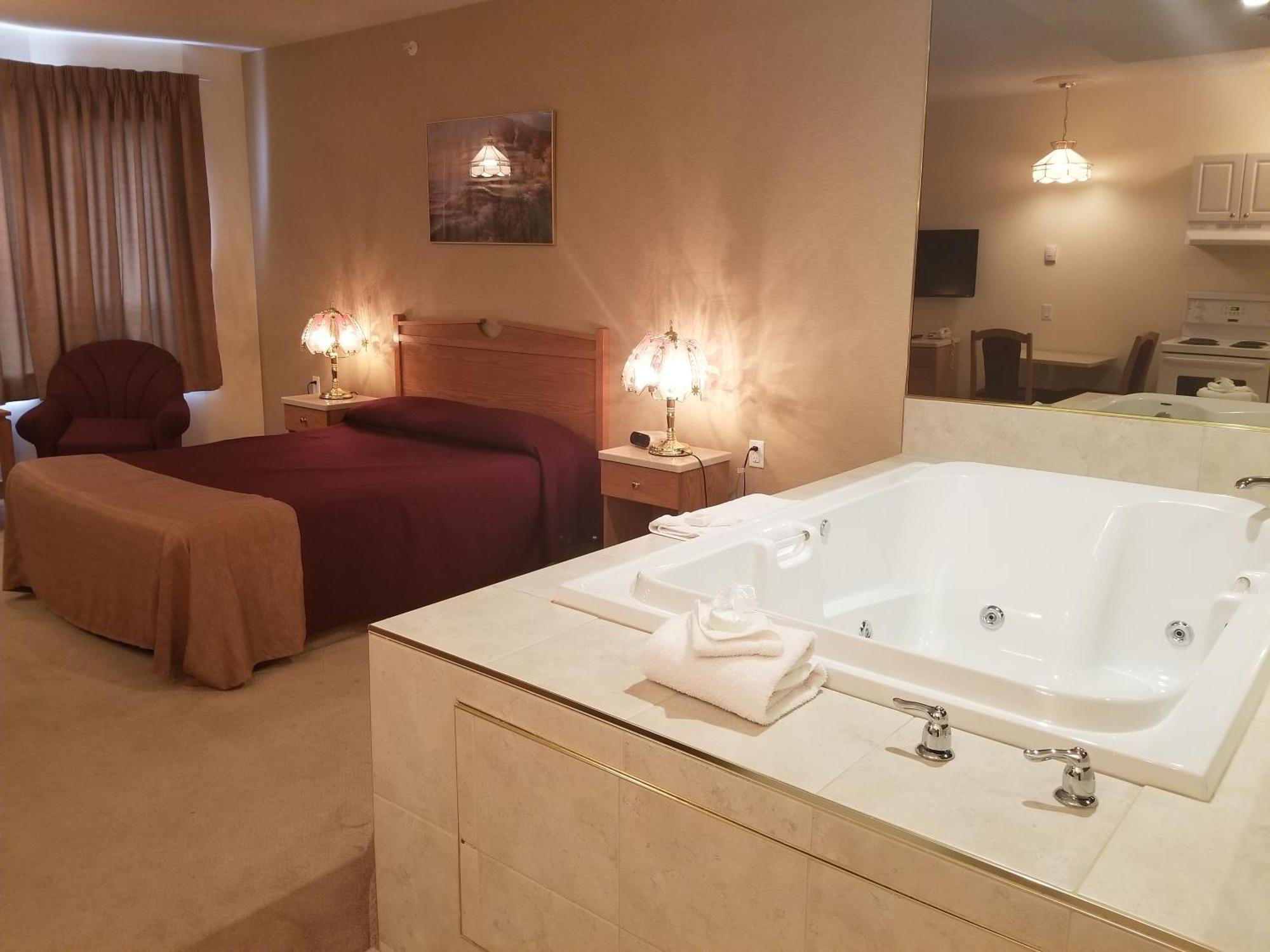 New Imperial Suites Whitecourt Bagian luar foto