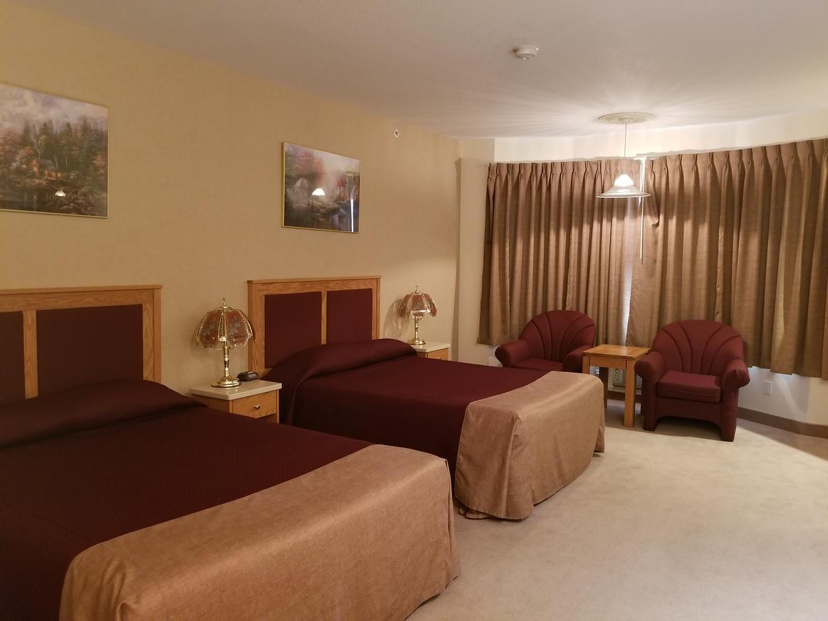 New Imperial Suites Whitecourt Bagian luar foto
