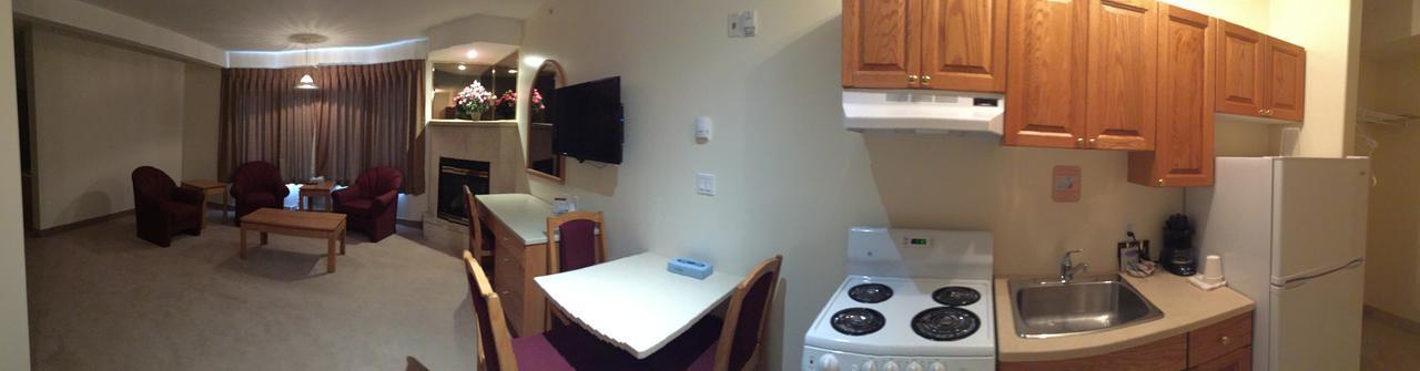 New Imperial Suites Whitecourt Bagian luar foto