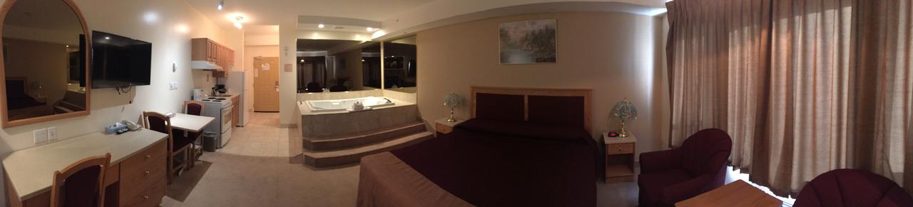 New Imperial Suites Whitecourt Bagian luar foto