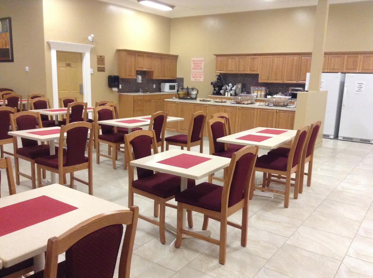New Imperial Suites Whitecourt Bagian luar foto