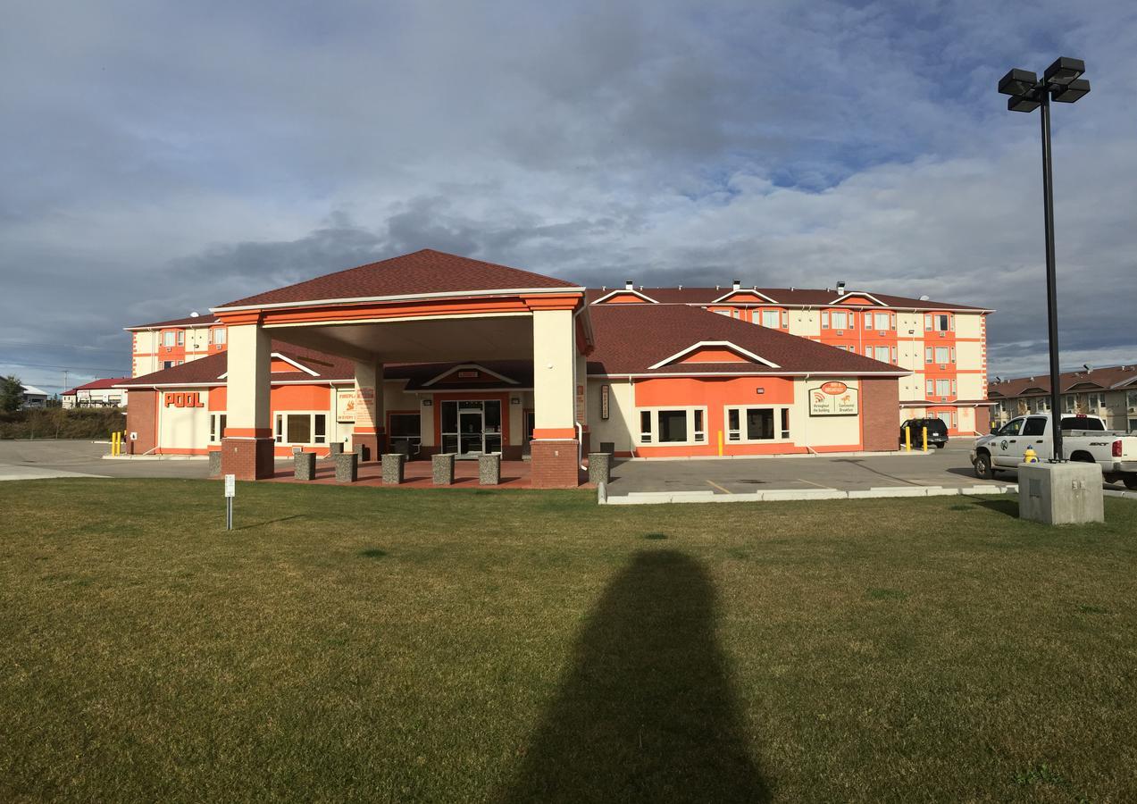 New Imperial Suites Whitecourt Bagian luar foto