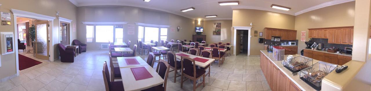 New Imperial Suites Whitecourt Bagian luar foto